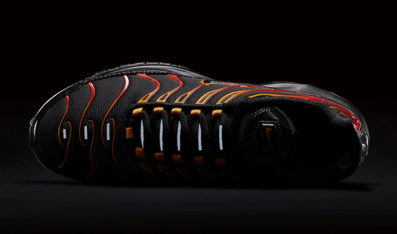 Nike Air Max 97 Plus Shock Orange Nike Air Max 97 Plus Shock Orange | AH8144 002