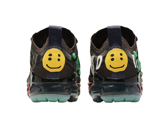 nike vapormax with smiley face