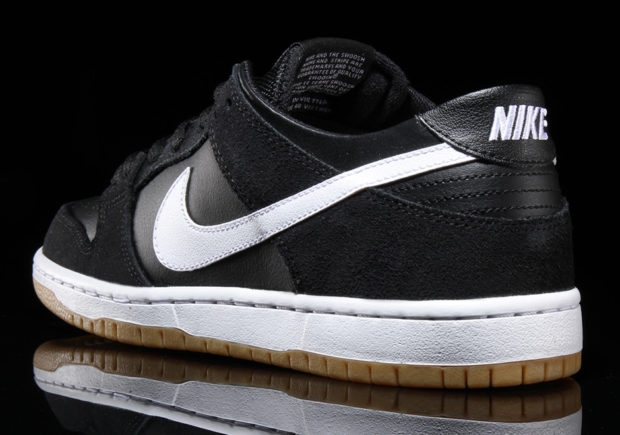 nike sb dunk low black white