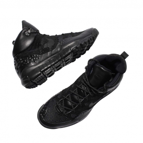 nike acg lupinek flyknit triple black