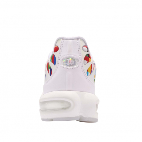 nike air max plus one world