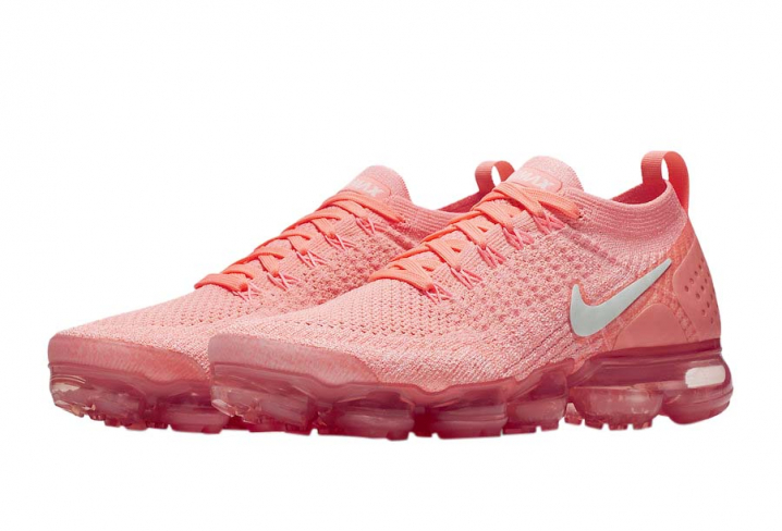 neon pink nike vapormax