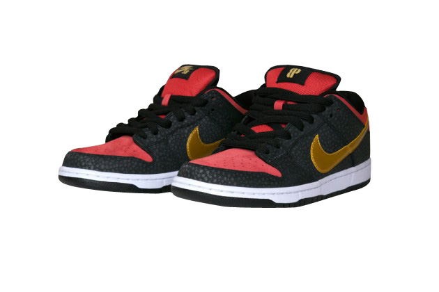 nike sb dunk low walk of fame