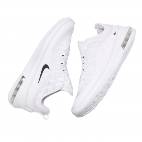 nike axis black white