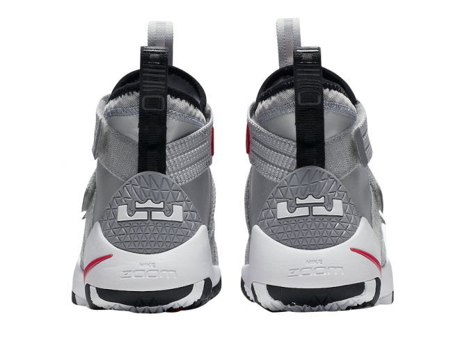 nike lebron soldier 11 silver bullet