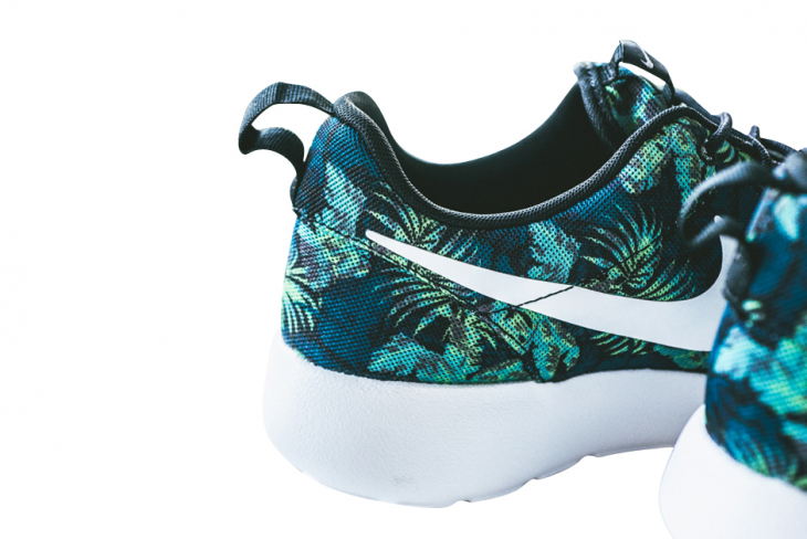 nike roshe flower pattern