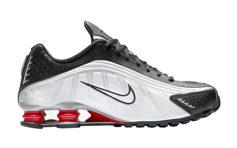 nike shox r4 og 2018