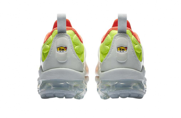 nike vapormax plus reverse sunset