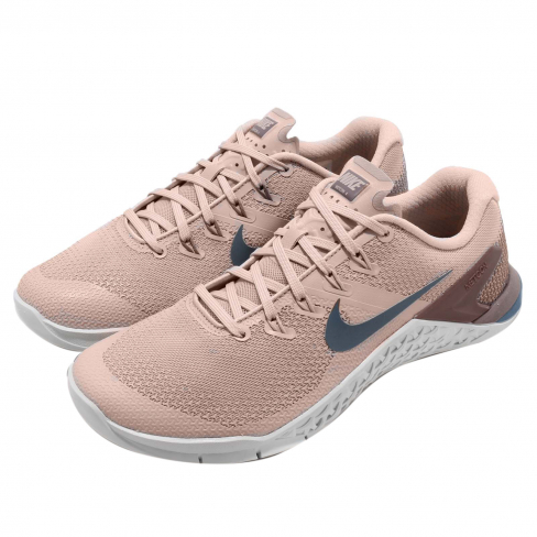 nike metcon 4 beige