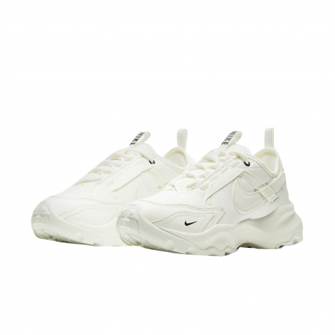 tc 7900 nike white