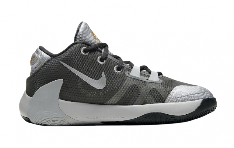 zoom freak 1 grey