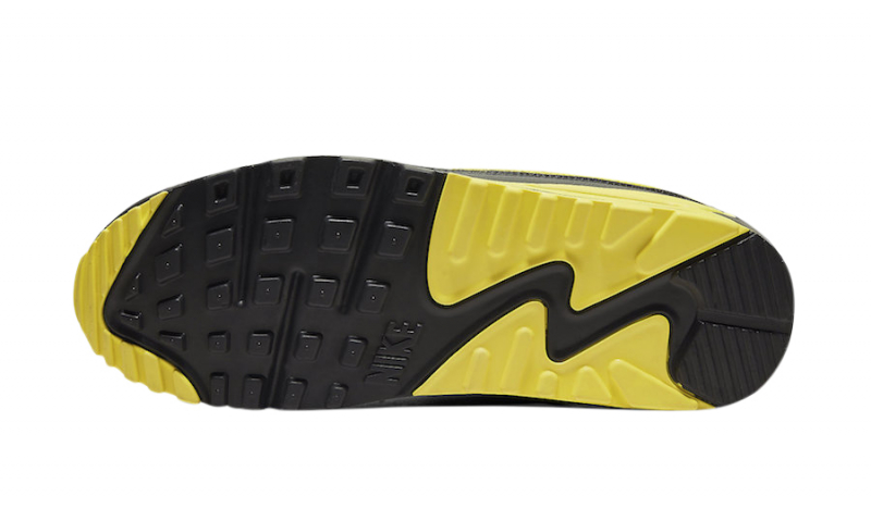 nike air max 90 undefeated black optic yellow