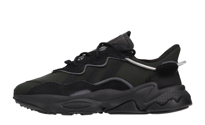 ozweego trainers core black night met